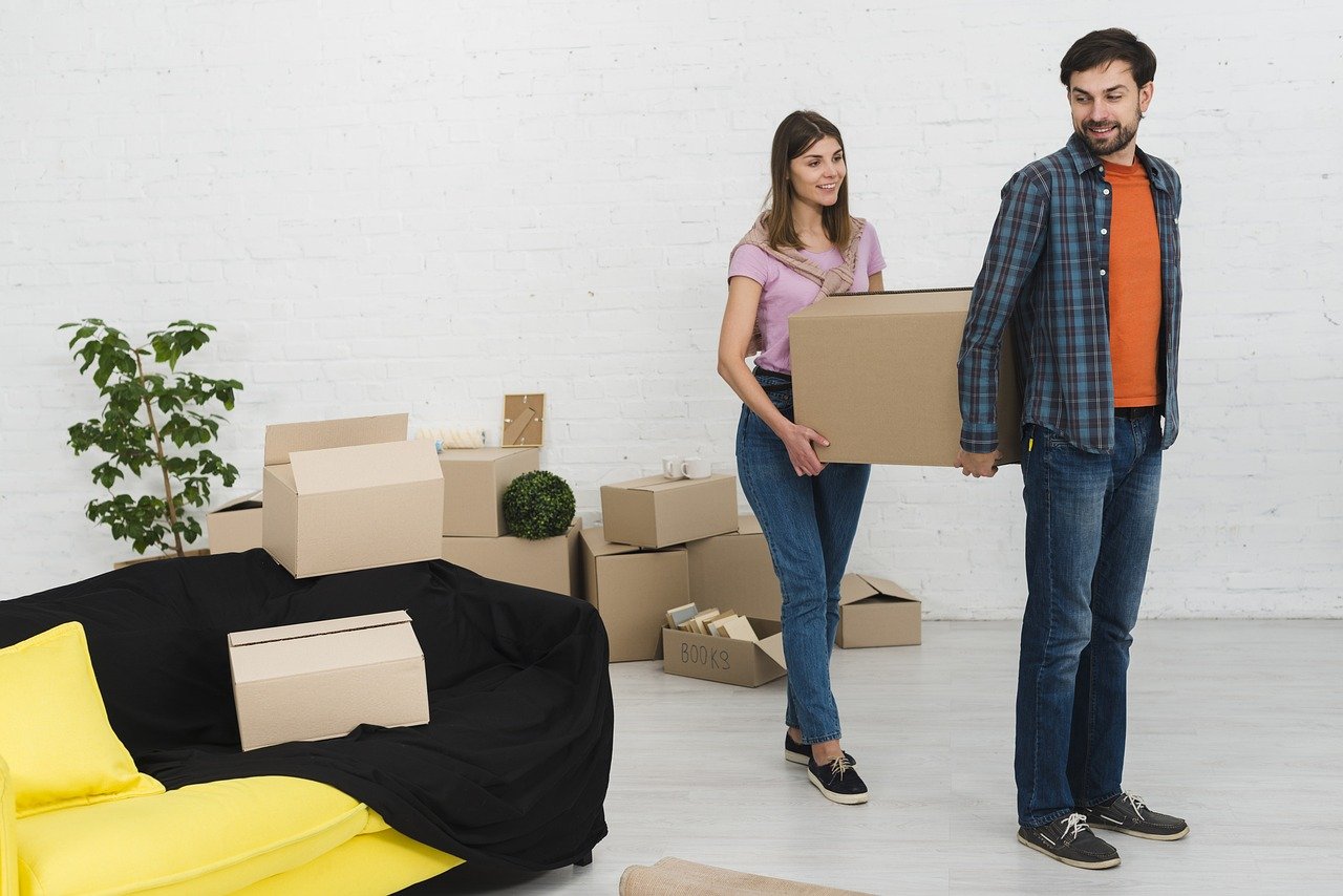 https://taxtron.ca/images/blog-images/moving.jpg